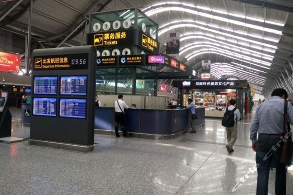 鄭州新鄭國(guó)際機(jī)場(chǎng)代客泊車(chē)服務(wù)團(tuán)購(gòu) 僅28元享便捷出行體驗(yàn)